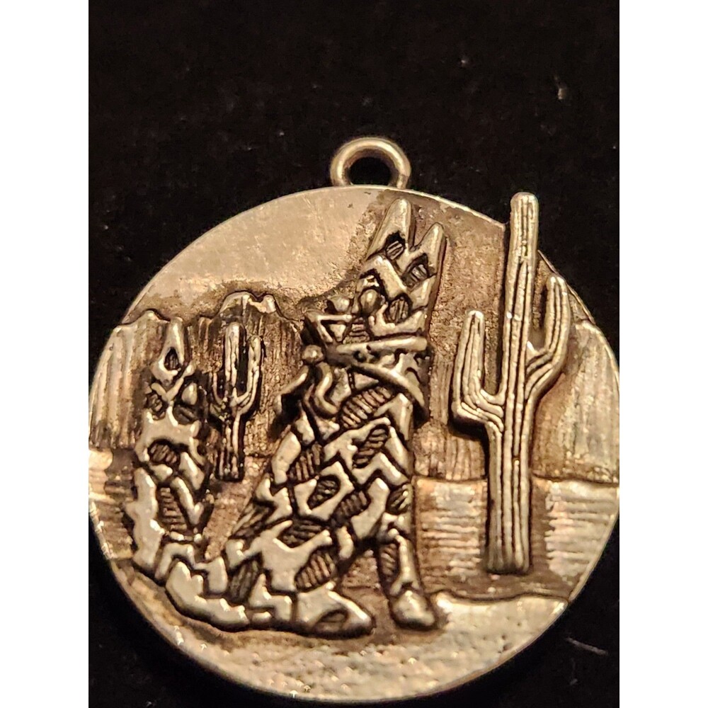 Coyote 3 Dimensional Pendant Pewter Southwest Cactus 1989 Signed G&S